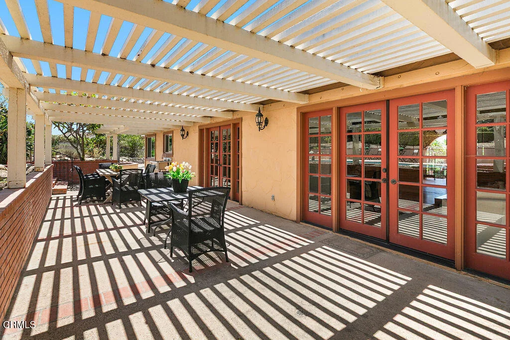 Photo of 567 N Avocado Place