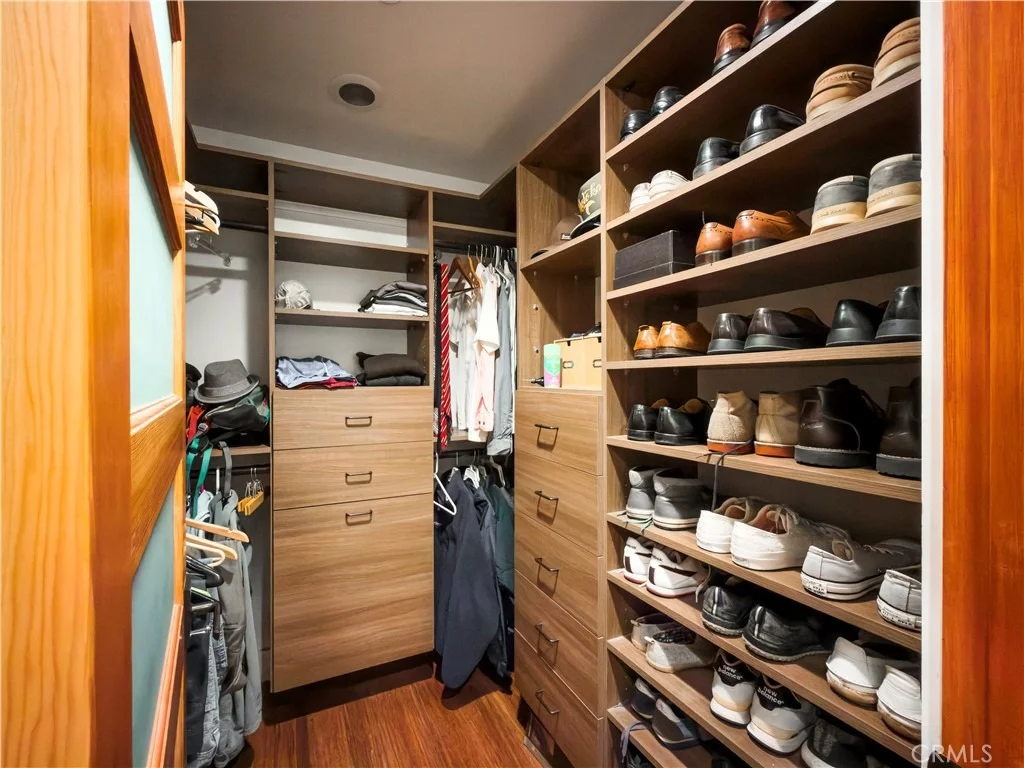 Photo of 865 W Foothill