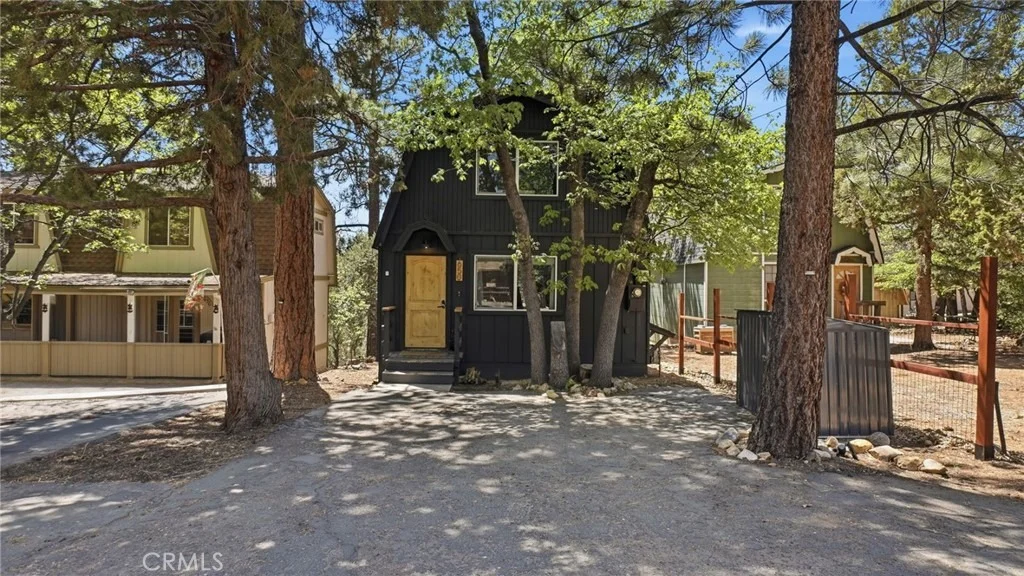 Photo of 650 Santa Barbara