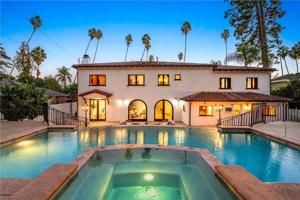 Photo of 2037 Hill Drive