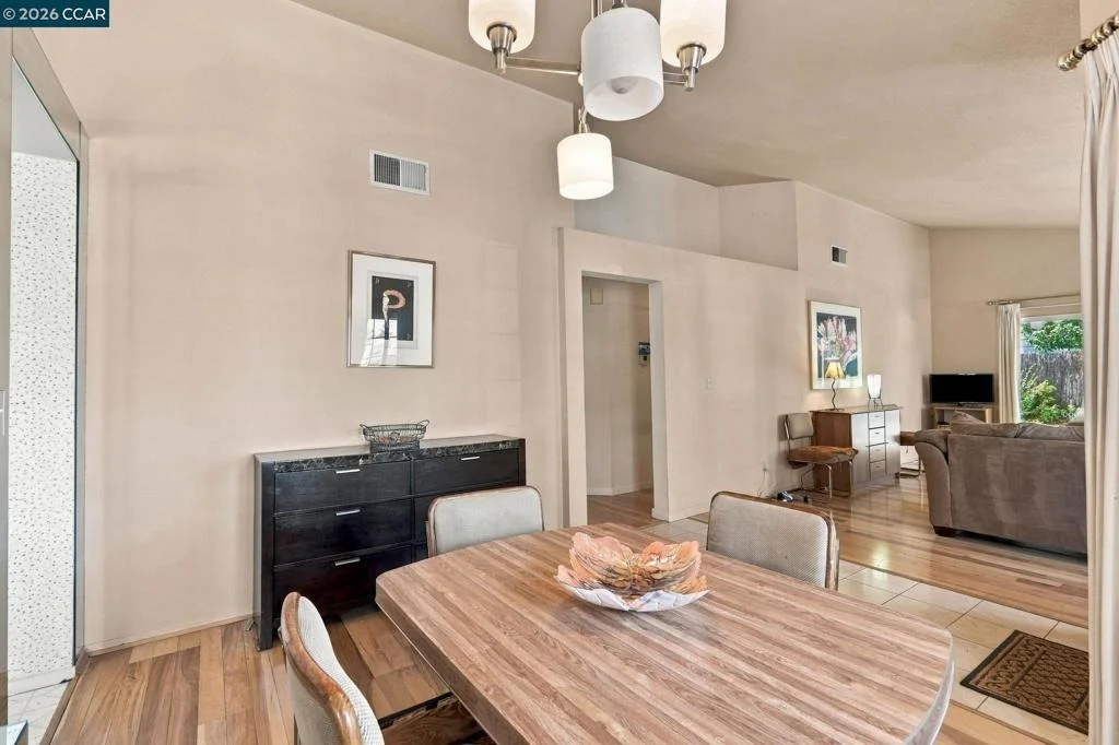 Photo of 330 Aguilar Pl
