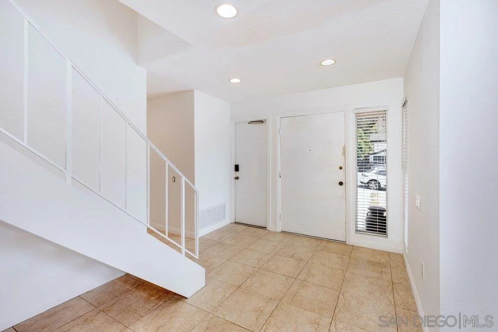 Photo of 3380 Mount Ariane
