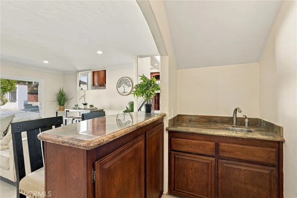 Photo of 9086 Hillside