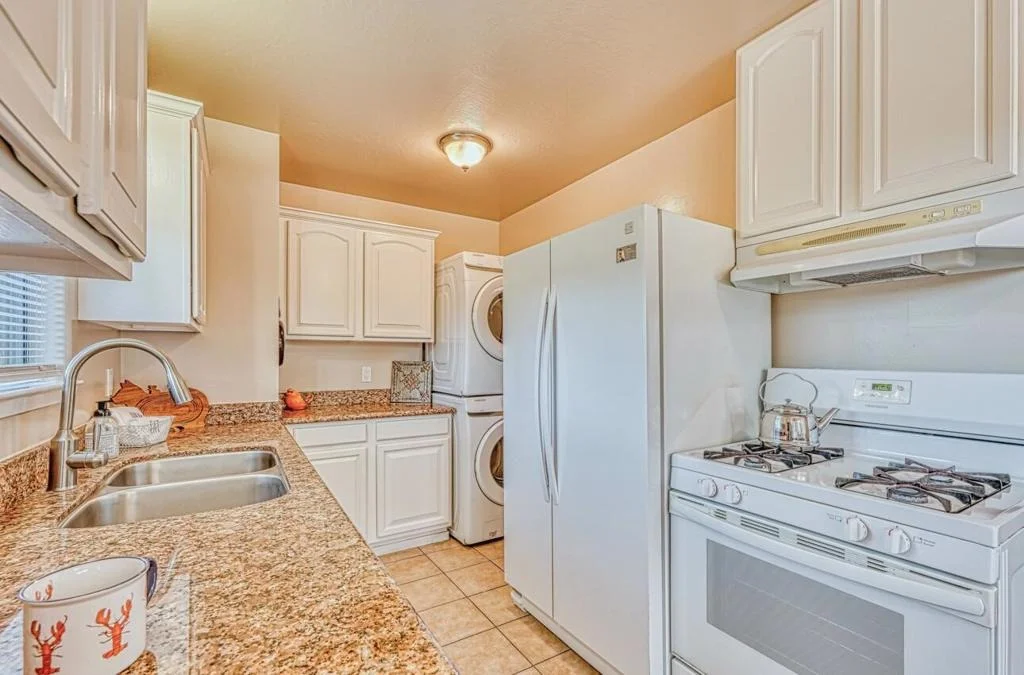 Photo of 7695 Pine Tree Way