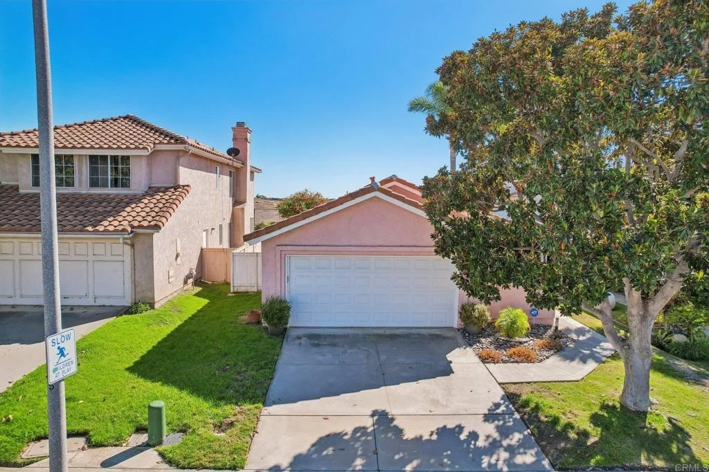 Photo of 2124 Redwood Crst