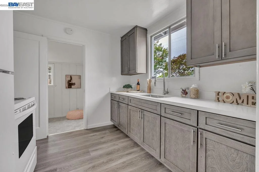 Photo of 172 Hunter Ave