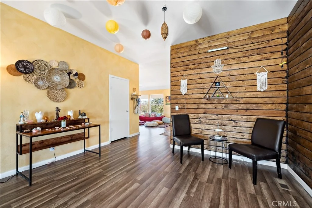 Photo of 61375 Leslie Lane