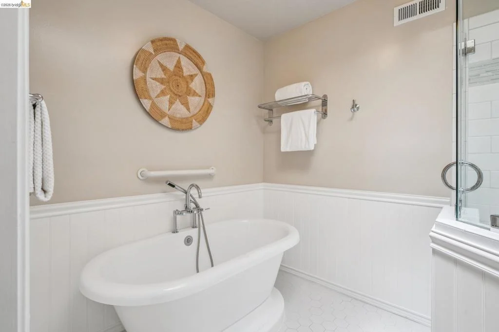 Photo of 2206 Pinehurst Court