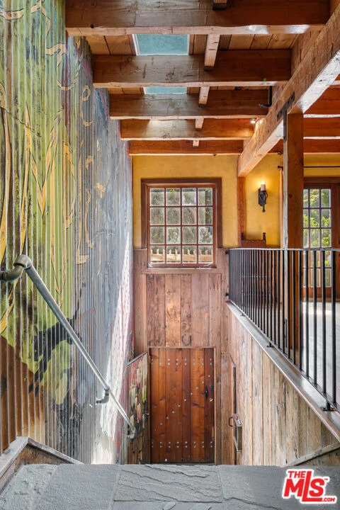 Photo of 8497 Harold Way