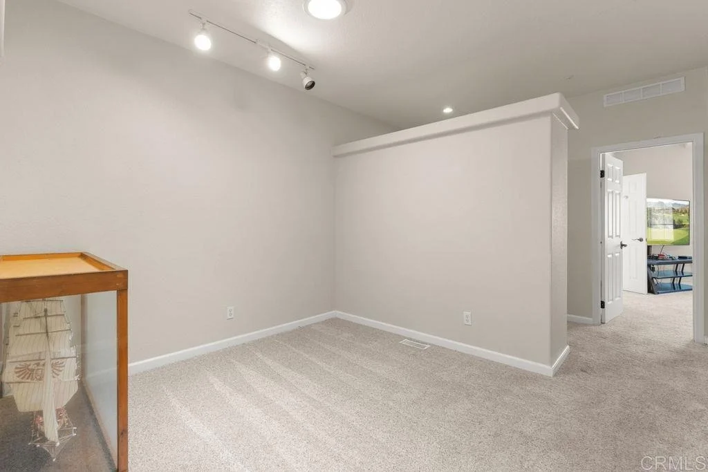 Photo of 2051 Rainbow Glen Road