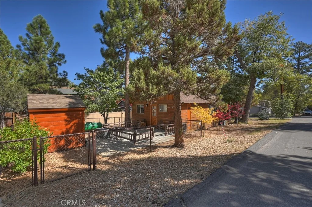 Photo of 698 Highland