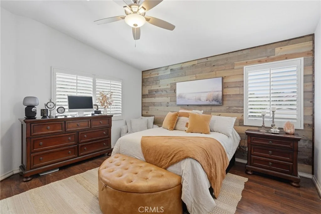 Photo of 12184 Knoll Crest