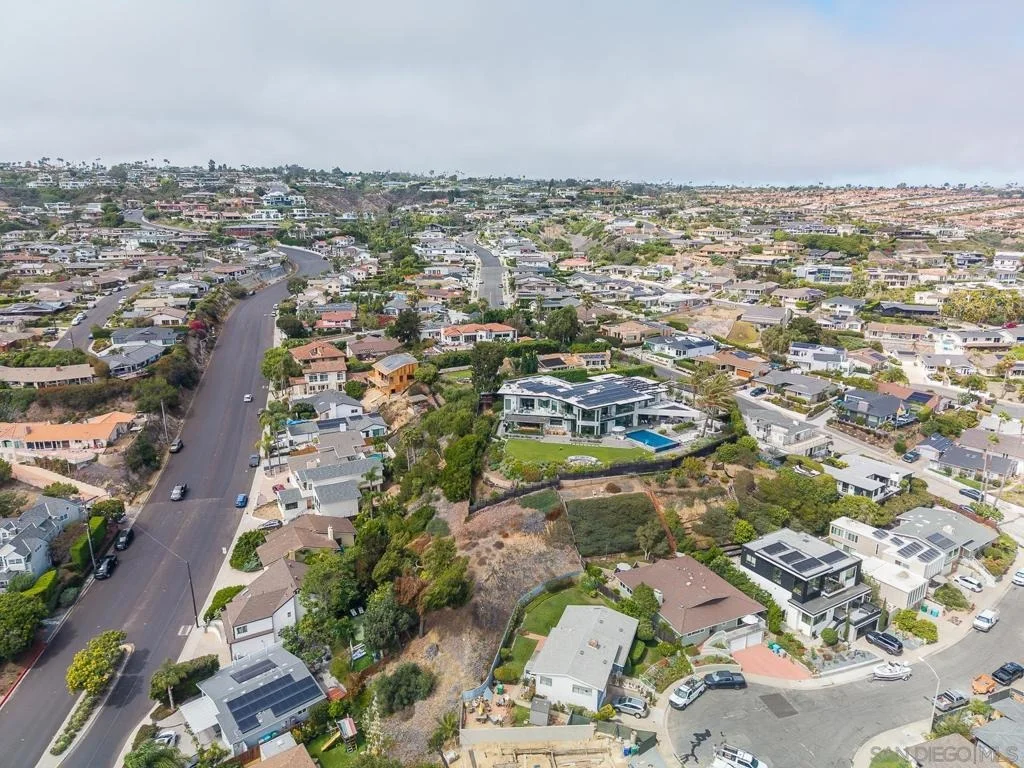 Photo of 5379 La Jolla Mesa