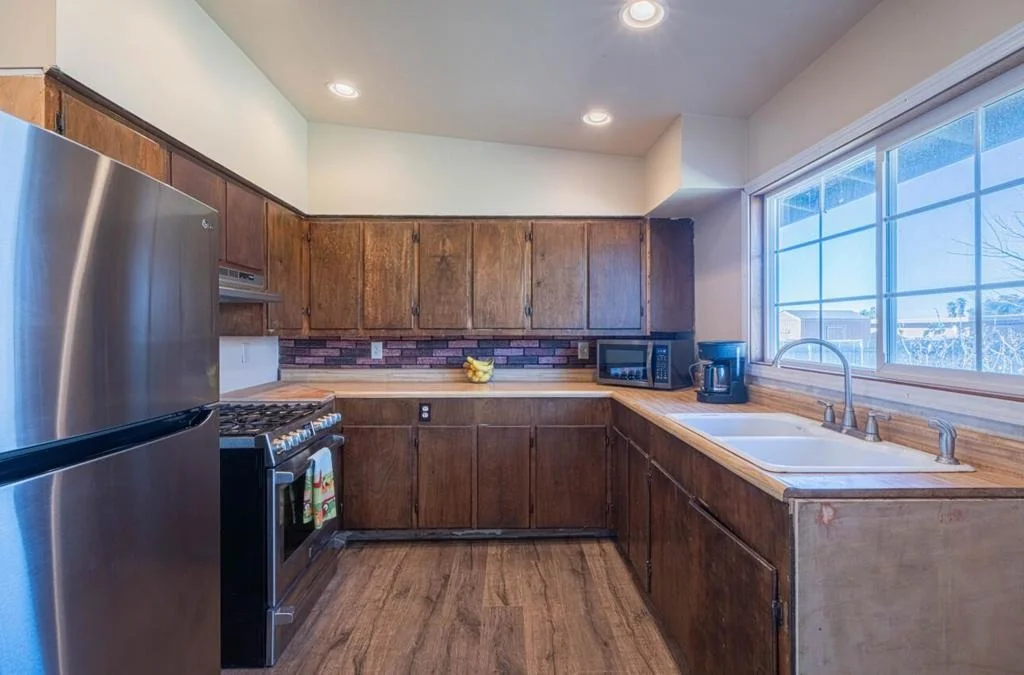 Photo of 757 Middlefield Road