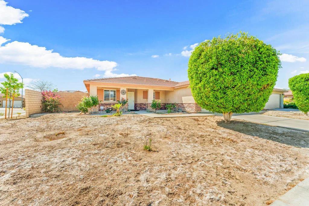 Photo of 85701 Avenida Nicole