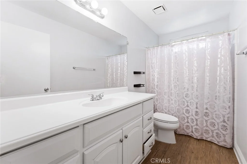 Photo of 897 Digby