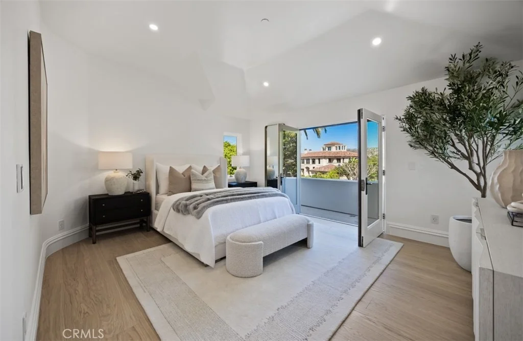 Photo of 5 Sailview