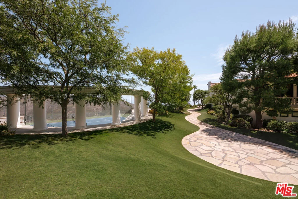Photo of 10502 Yellow Hill Road