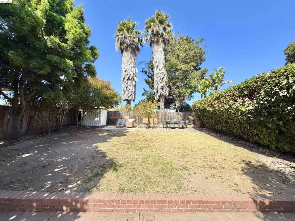 Photo of 2521 24Th Ave