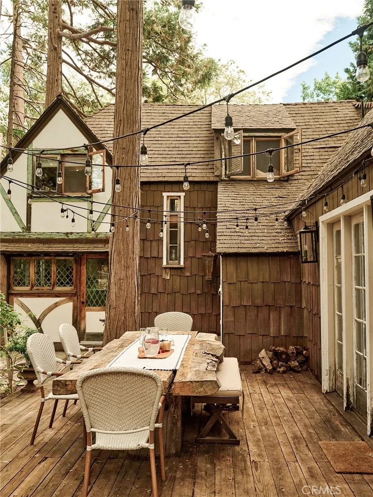 Photo of 255 Hemlock