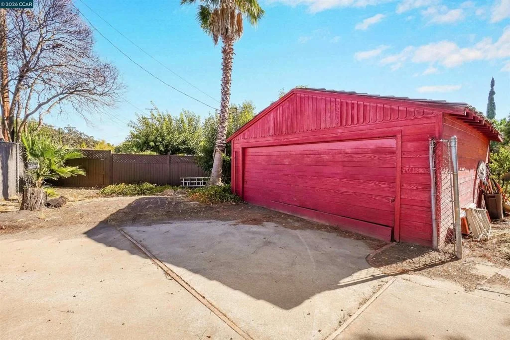 Photo of 2812 Cowell