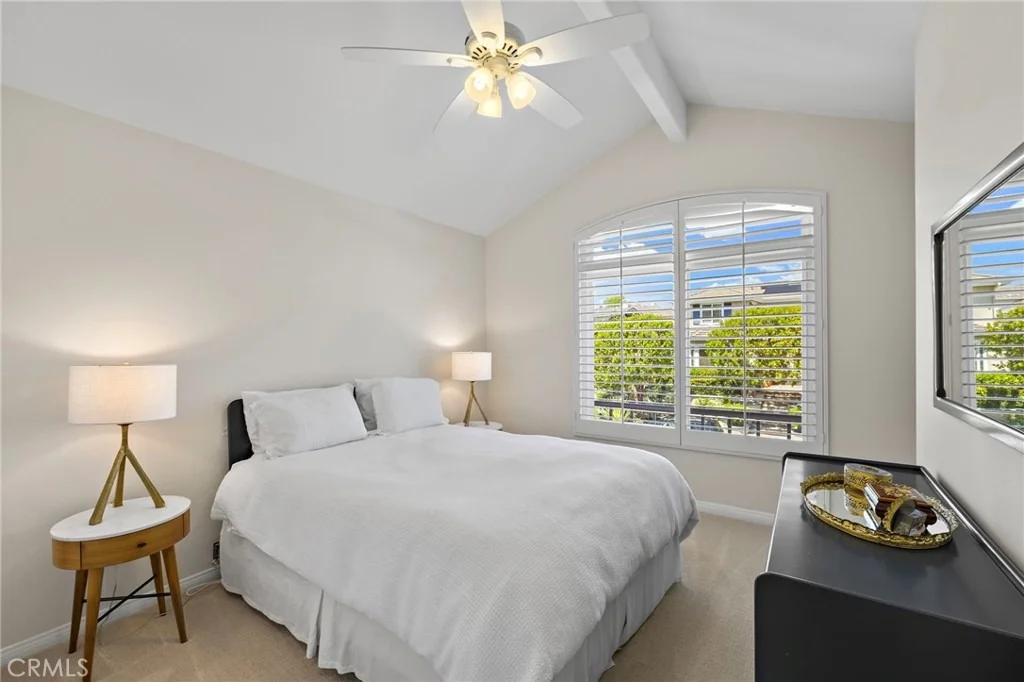Photo of 2 Stoneridge