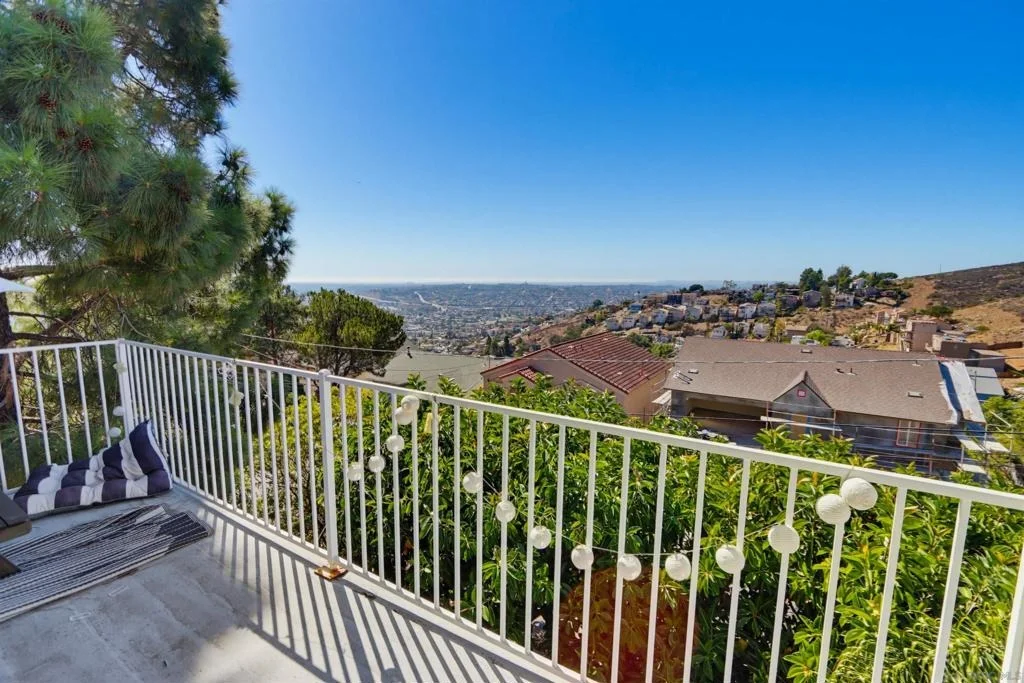 Photo of 9811 Eucalyptus Street