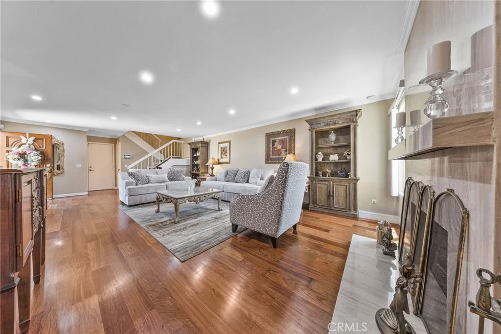 Photo of 814 E Sandpoint Court