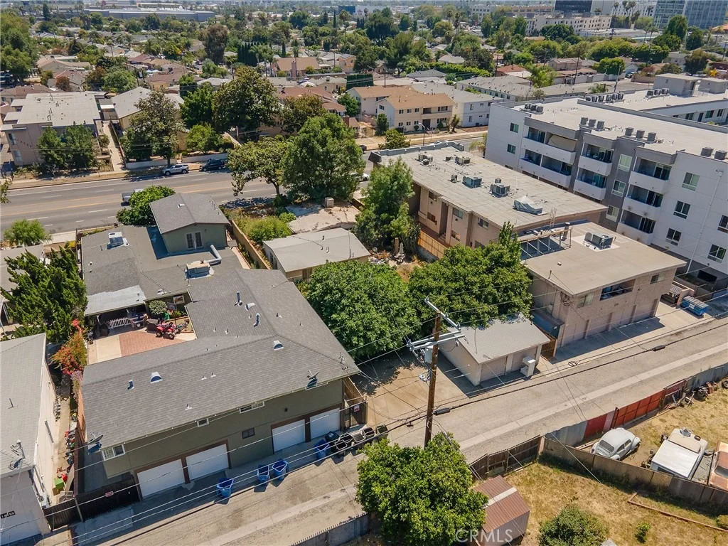 Photo of 14301 Roscoe Boulevard