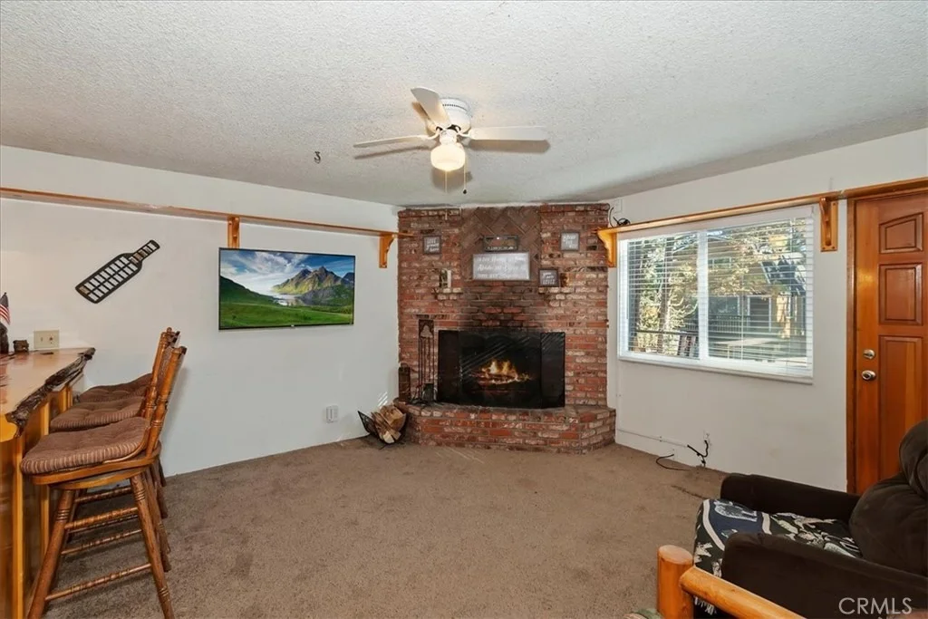 Photo of 676 Pine Lane