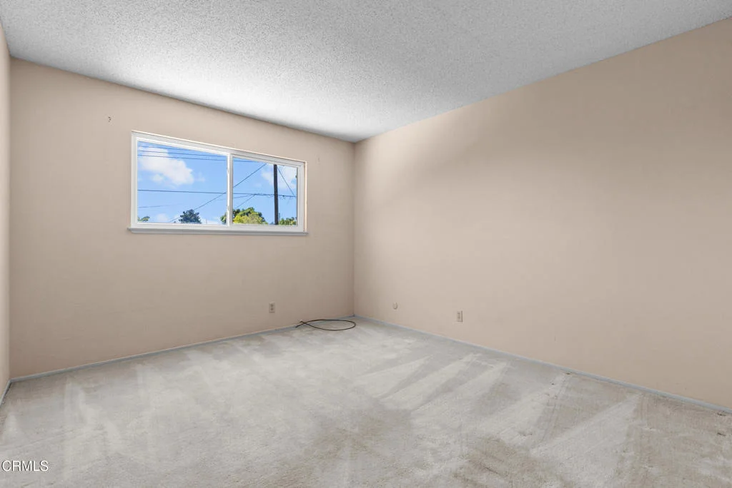 Photo of 207 Gorrion Avenue