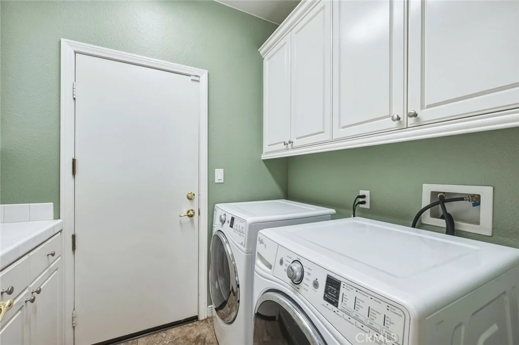 Photo of 3165 Forest View