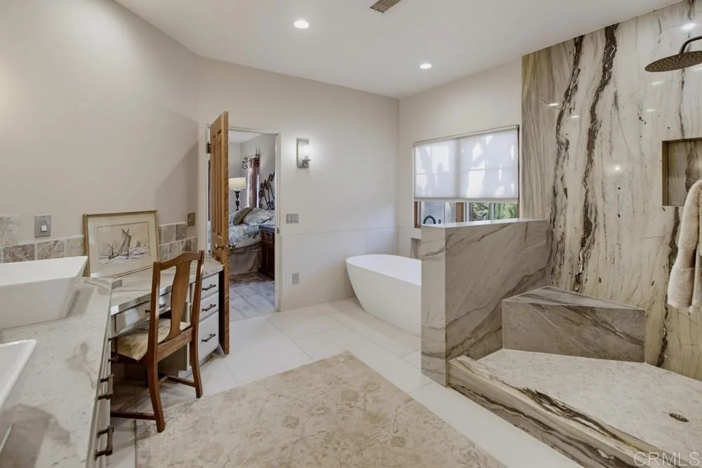 Photo of 6944 West Lilac