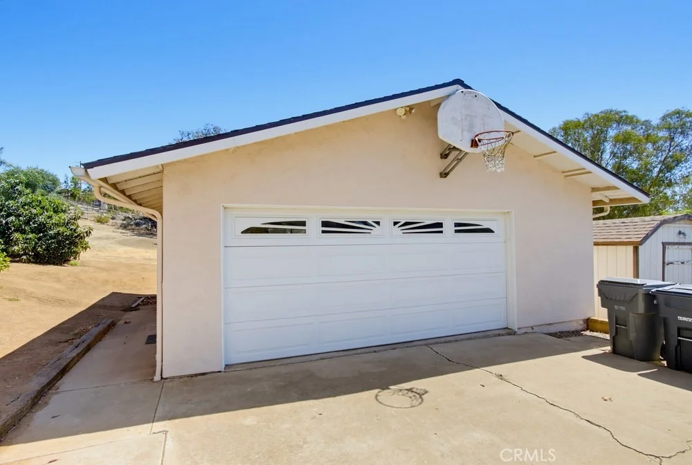 Photo of 1691 Roble Grande Road