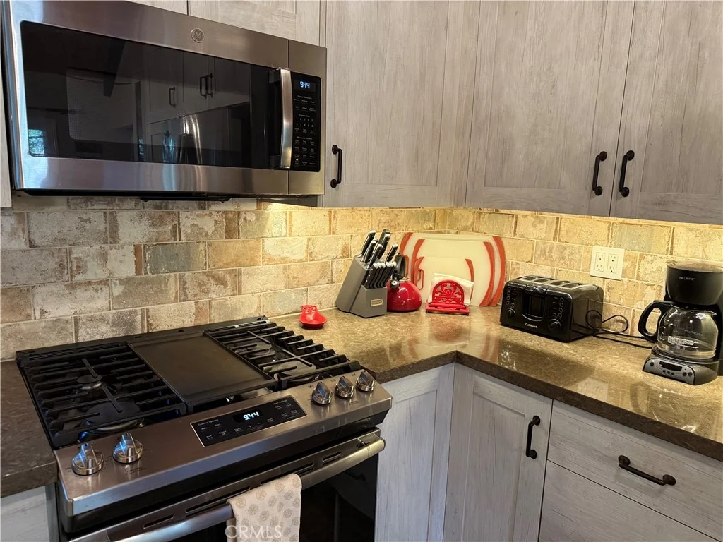 Photo of 27334 Pinewood Drive