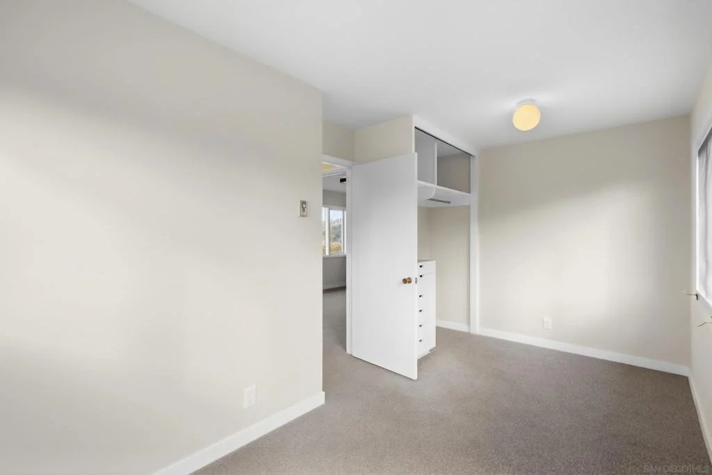 Photo of 7865 Roseland Drive
