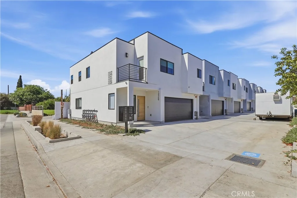 Photo of 13369 W Cellest Parkway