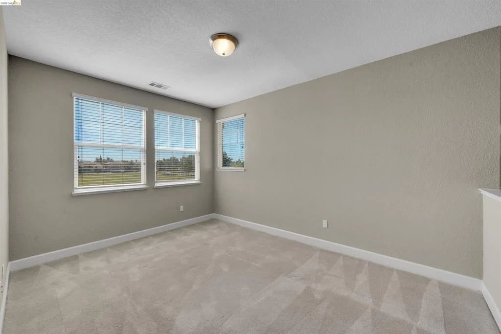 Photo of 1525 Coleridge Way