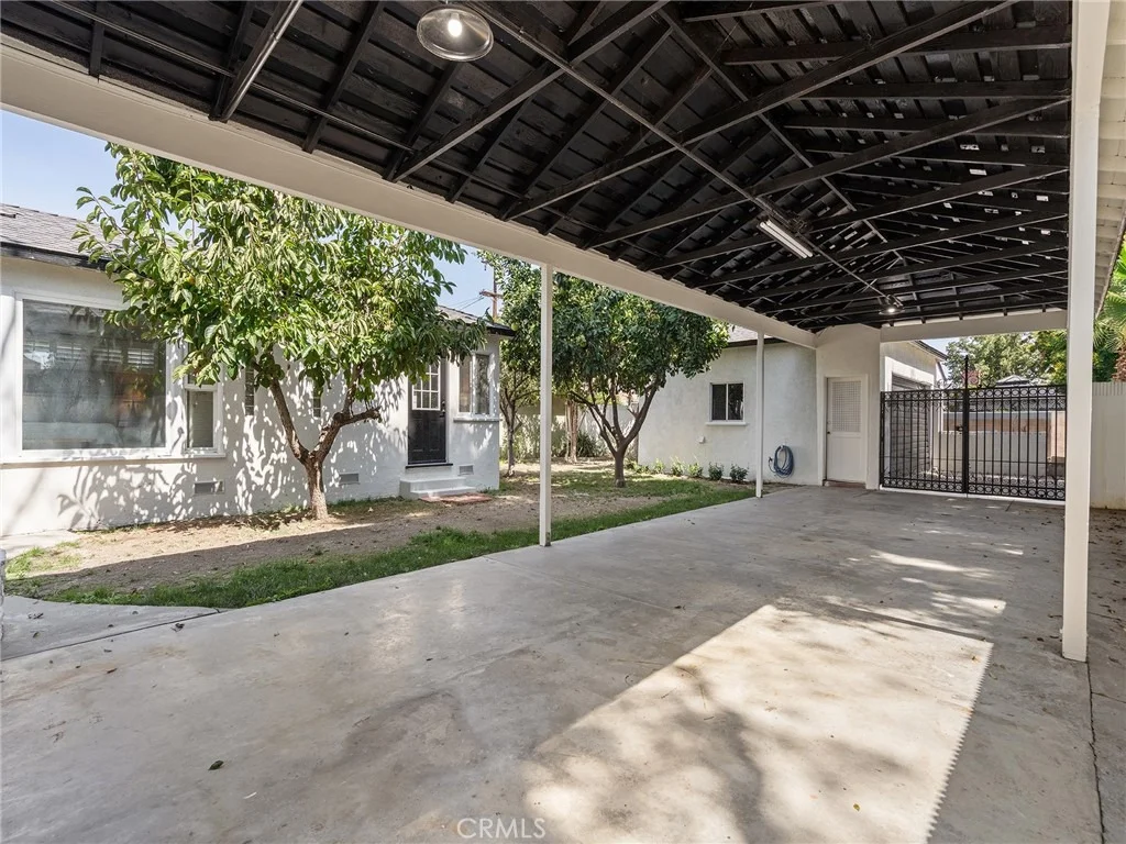Photo of 2700 Eucalyptus Avenue
