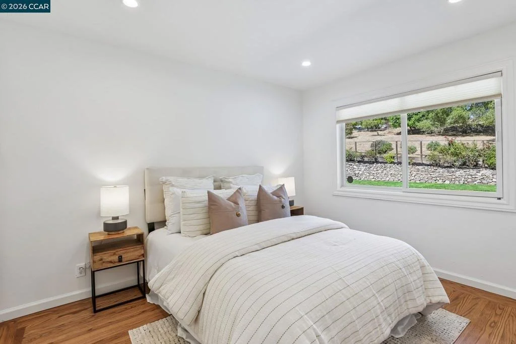Photo of 49 Corliss Dr