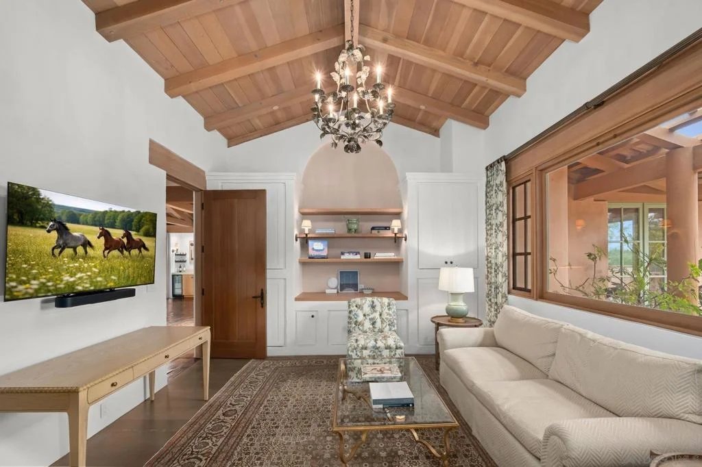 Photo of 6002 Paseo Valencia
