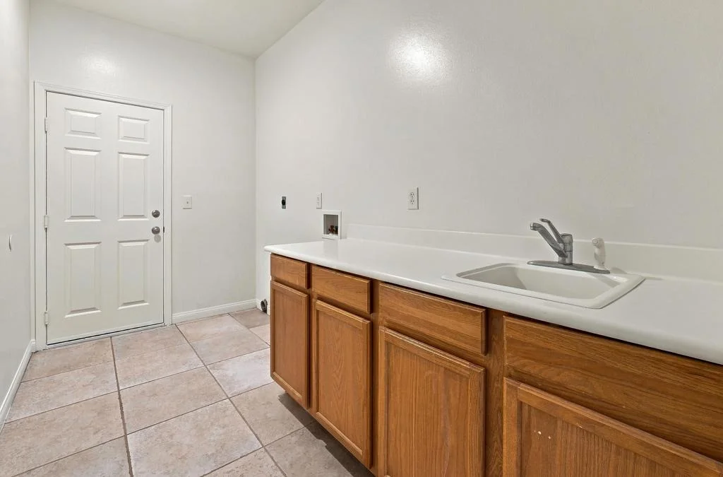 Photo of 74076 Daisy Lane