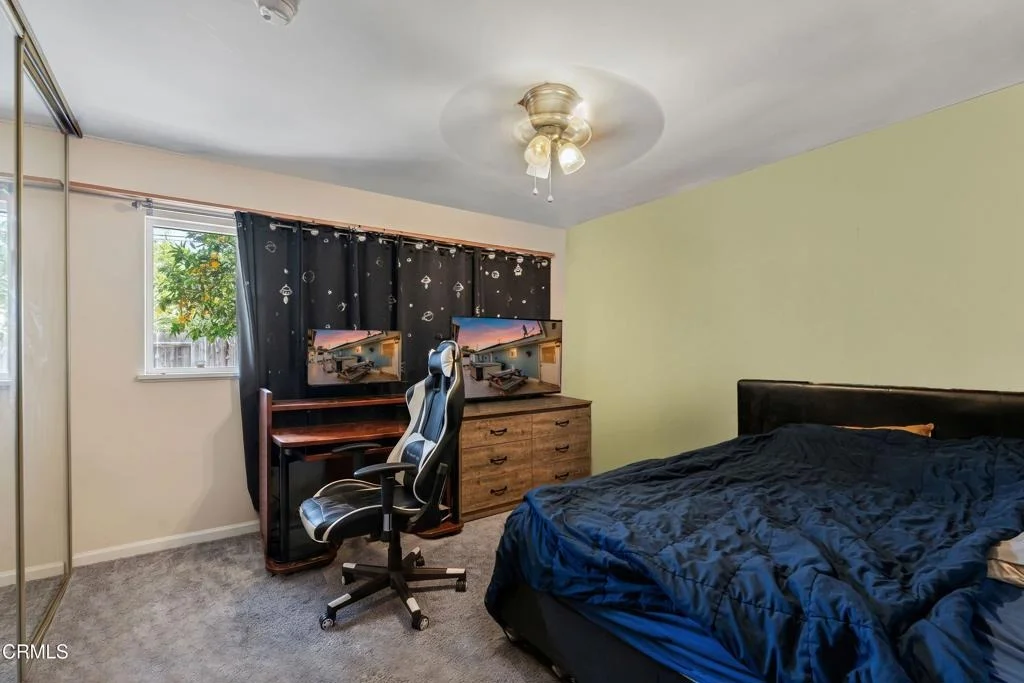 Photo of 405 W Beverly Drive