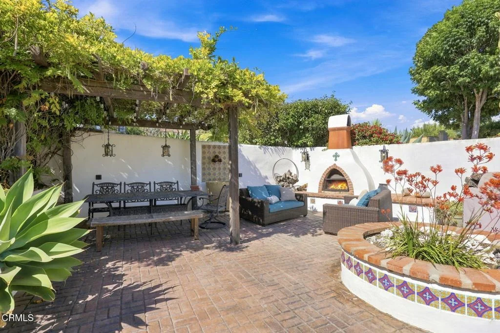 Photo of 25 Encinal Place