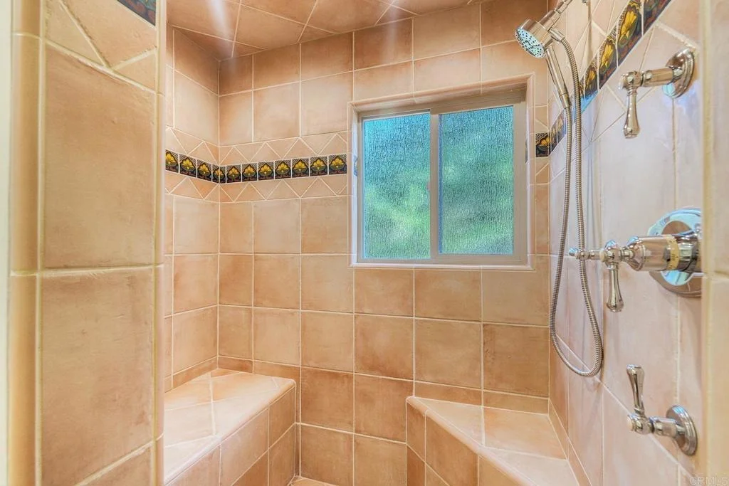 Photo of 2185 Hawley Drive