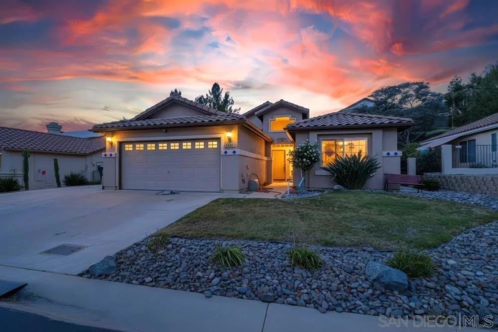 Photo of 2081 Larkspur Dr