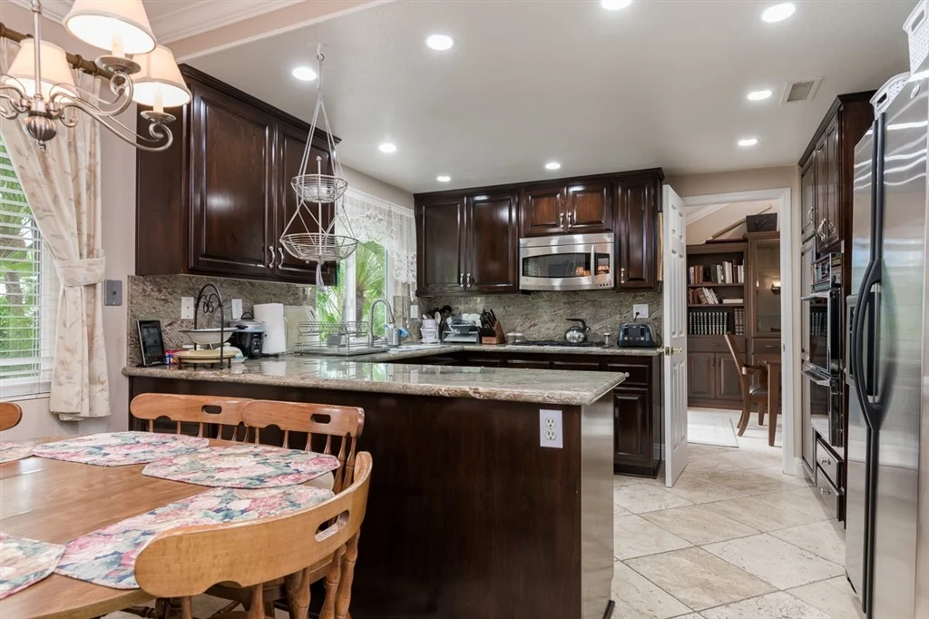 Photo of 8835 Ridgeton Ct
