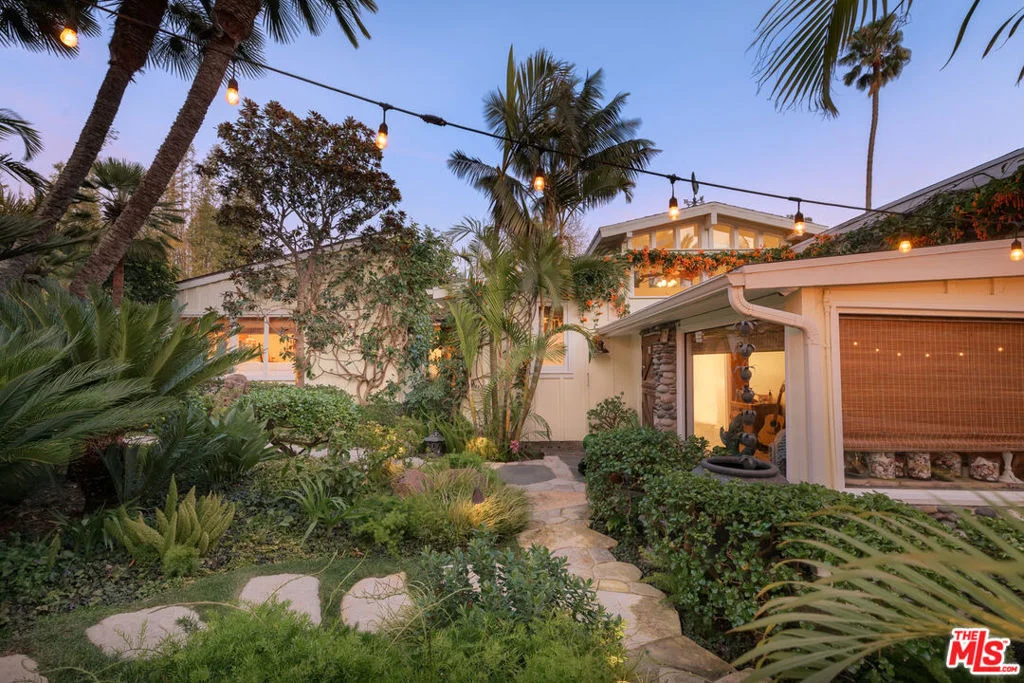 Photo of 7059 Fernhill Drive