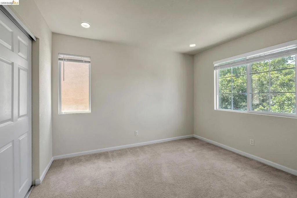 Photo of 544 Pine Creek Cir