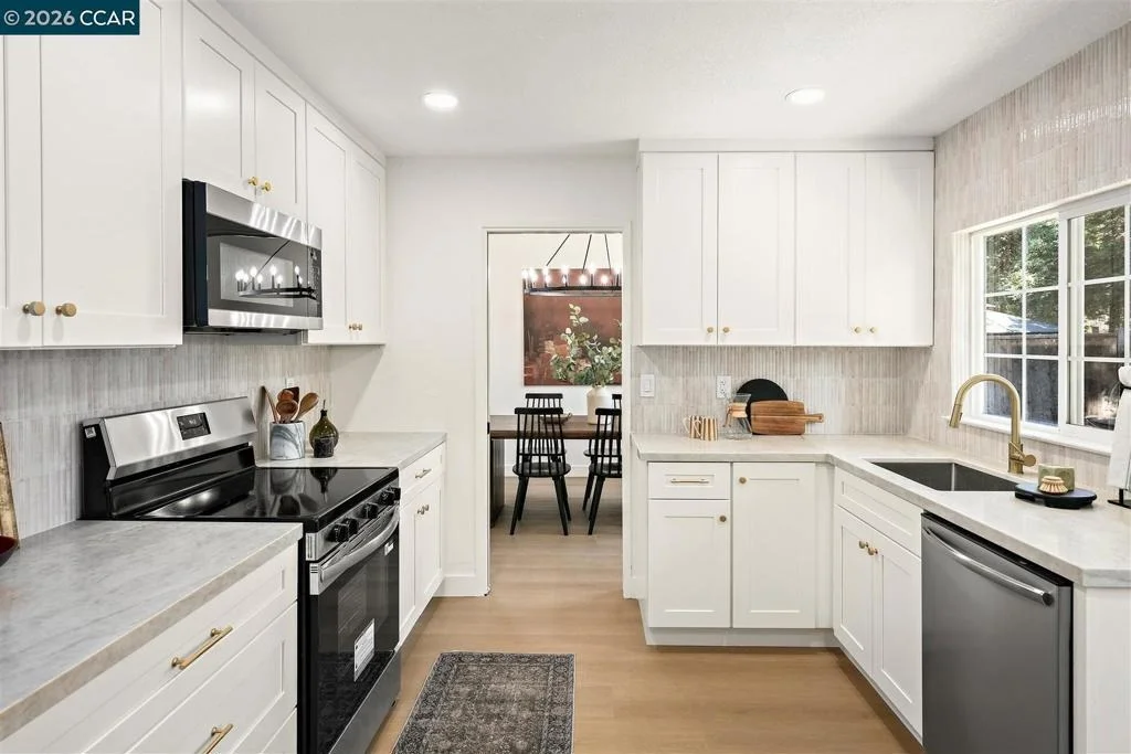 Photo of 1180 Amanda Cir